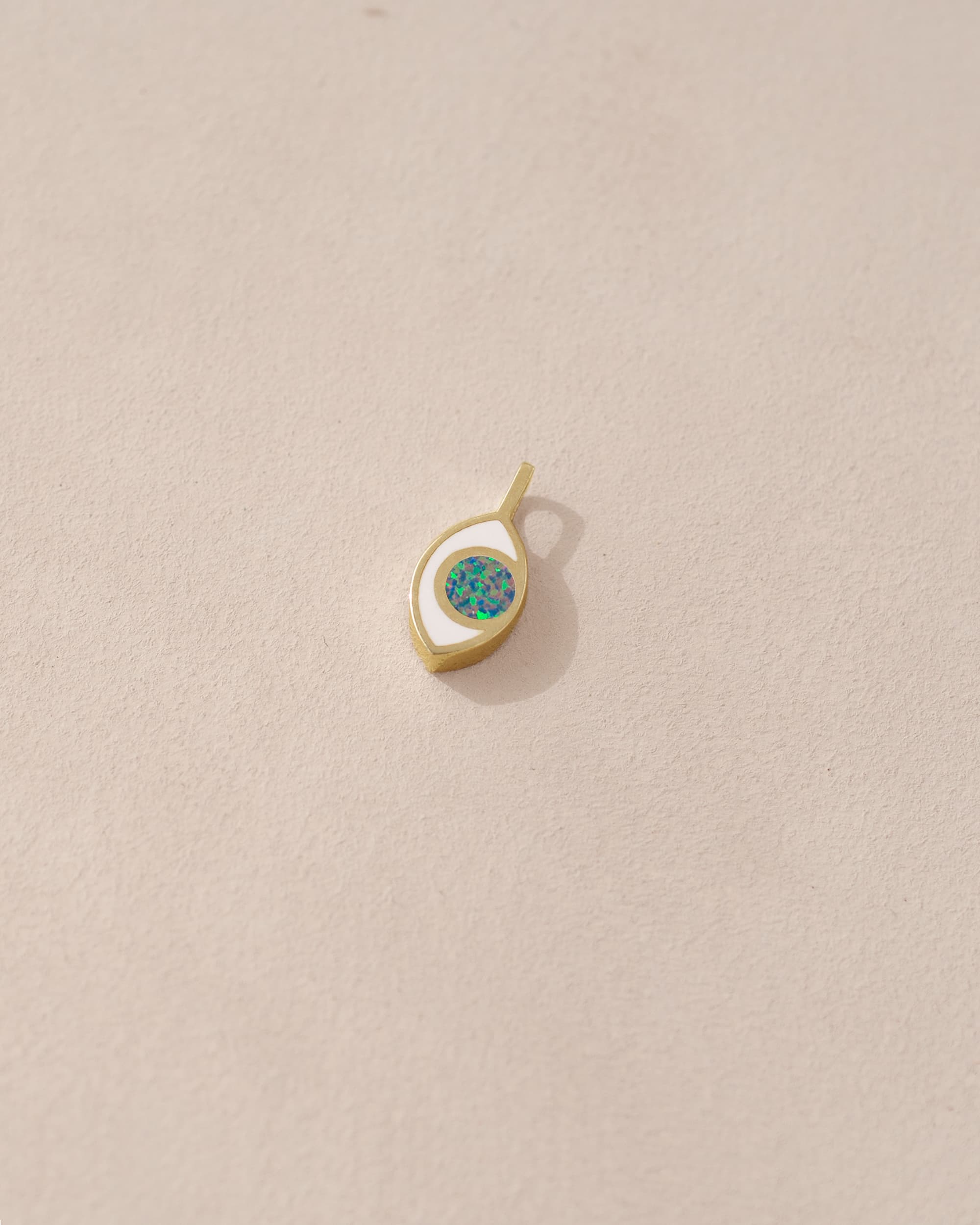 Dije de tercer ojo - Cornalina - Oro amarillo de 14 quilates